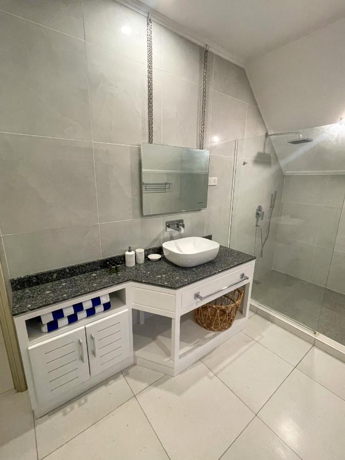 Nautilus Apartments 安塞罗亚莱 外观 照片